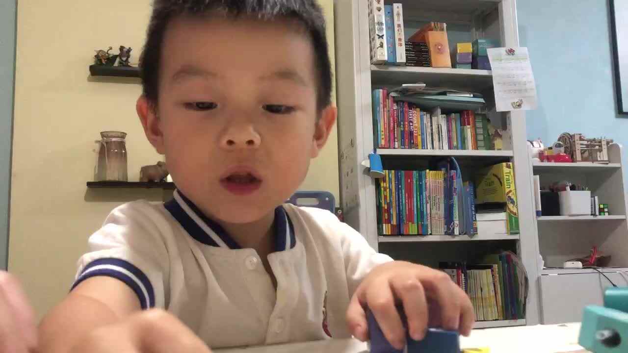 20221021中A班郭睿珩-指读古诗白雪歌送武判官归京.mp4