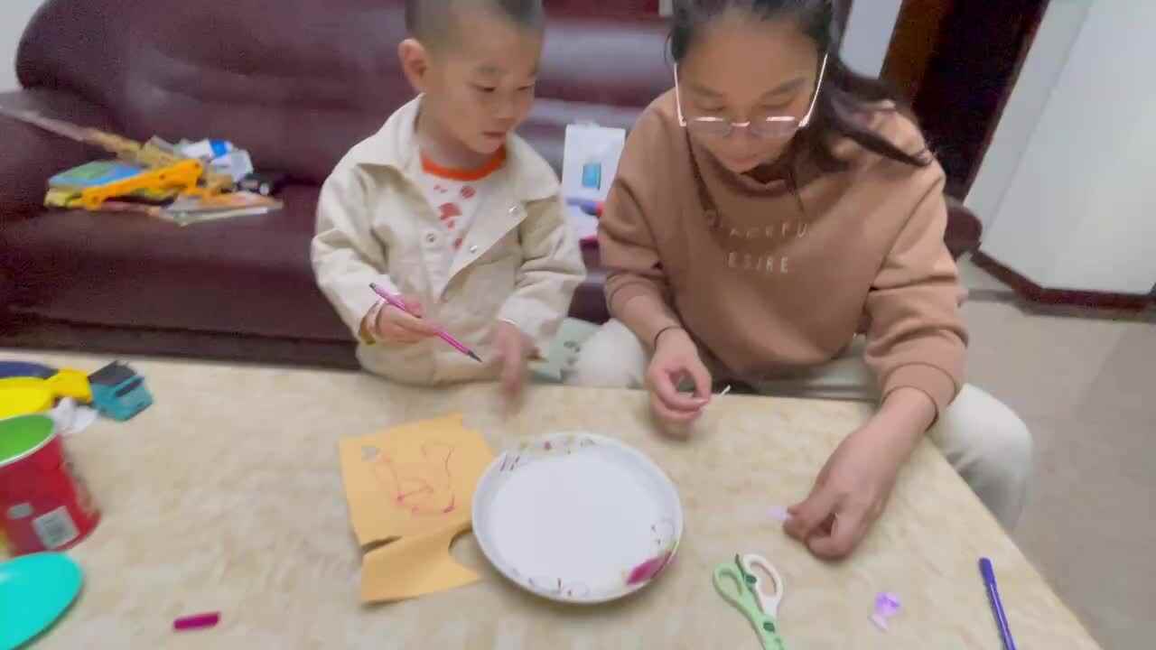 2022.10.17.科学实验-游动的小鱼—胡焌一