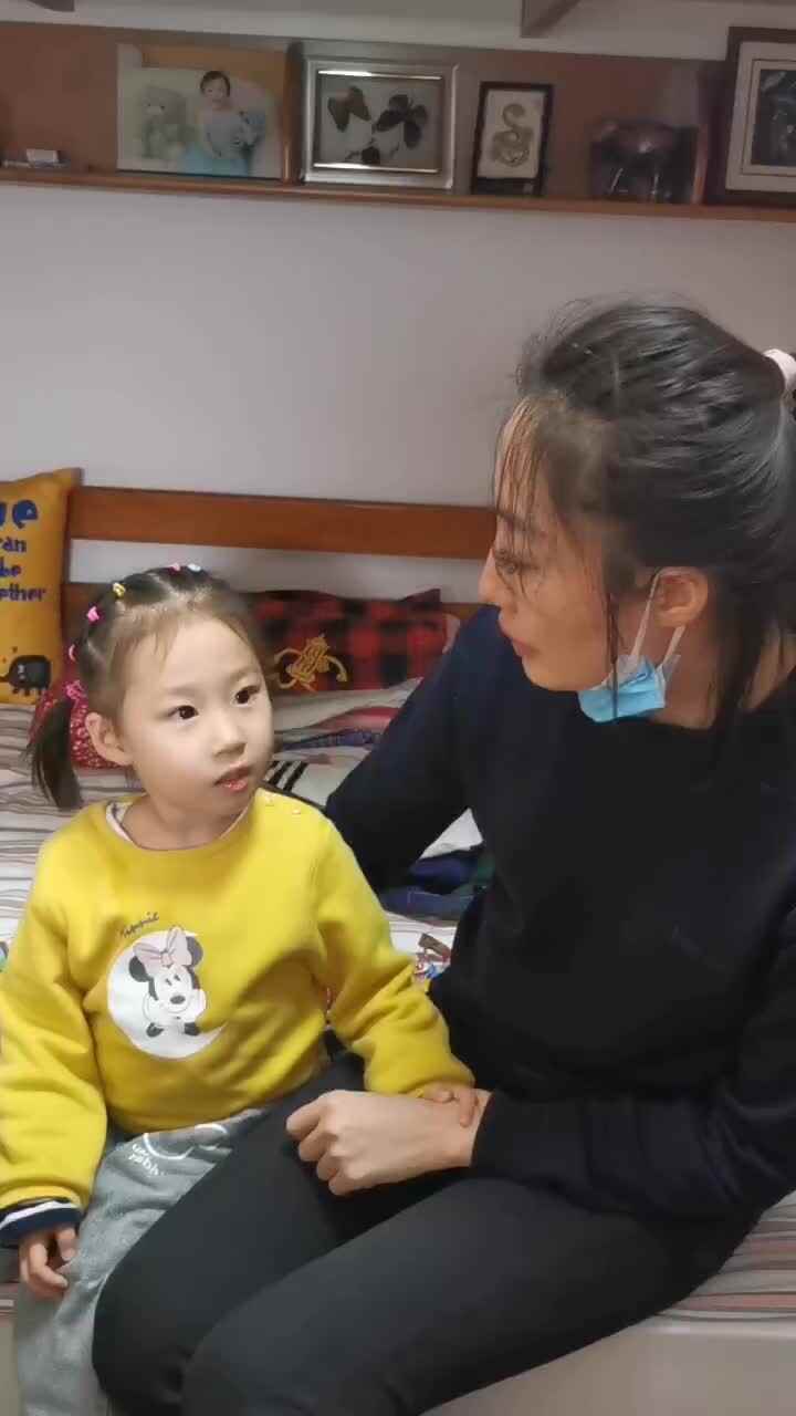 李芊仪学习英文单词：兔子、牛