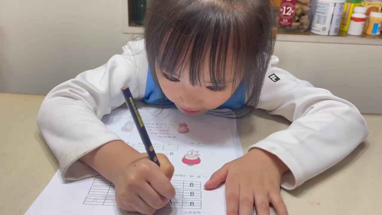 2023级B班20221015任梓萌周末测试.MOV
