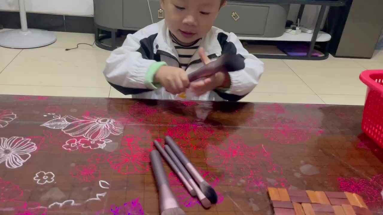 小A班钟昊彦 《从大到小排序》.MOV