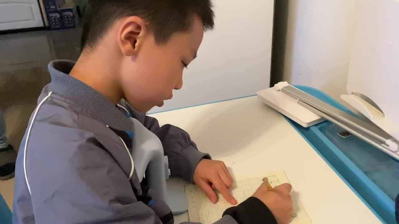 书写单韵母