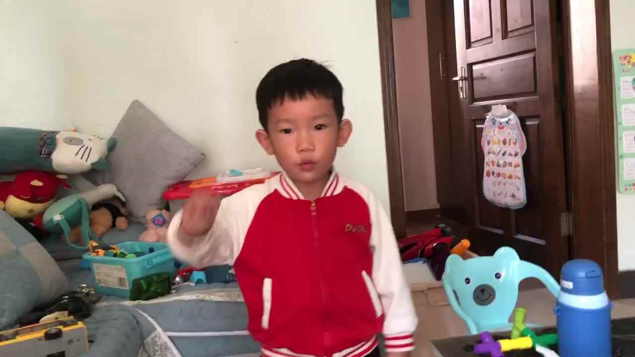 五只小鸭