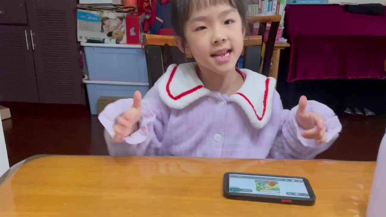 鲨鱼英语《视频跟读：继续，妈妈！》