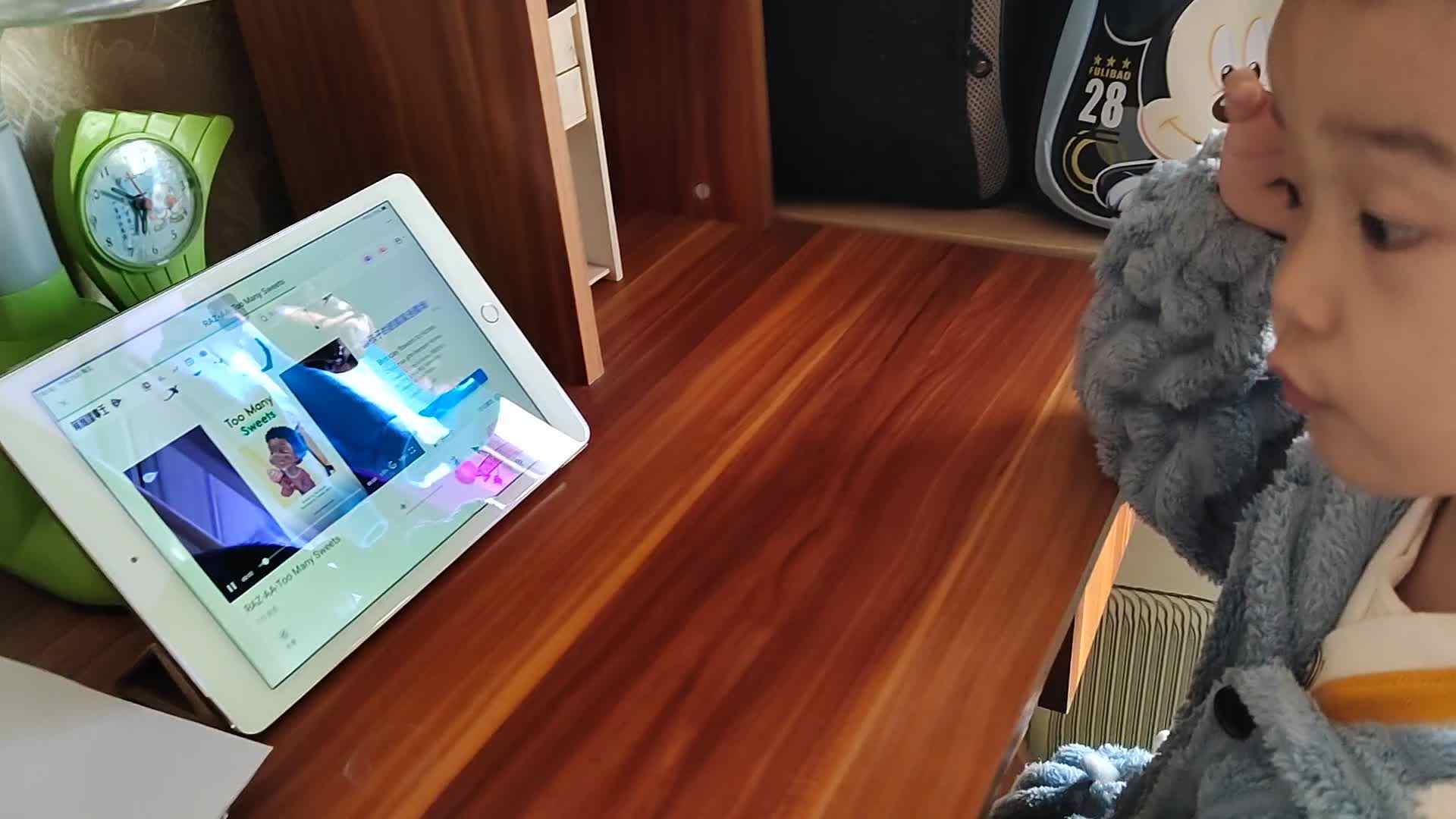 VID_20221125_103255.mp4