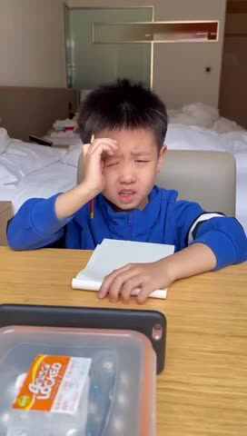 ⁣2023级B班20221125吴艺轩闯关练习-书写拼音.MOV
