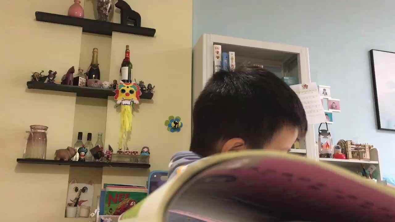 20221110中A班郭睿珩-指读故事小蚂蚁.mp4