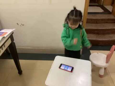 罗一:跟跳牛奶颂