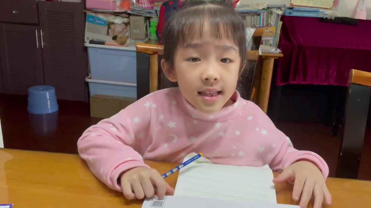 拼音《背诵，默写6个单韵母》
