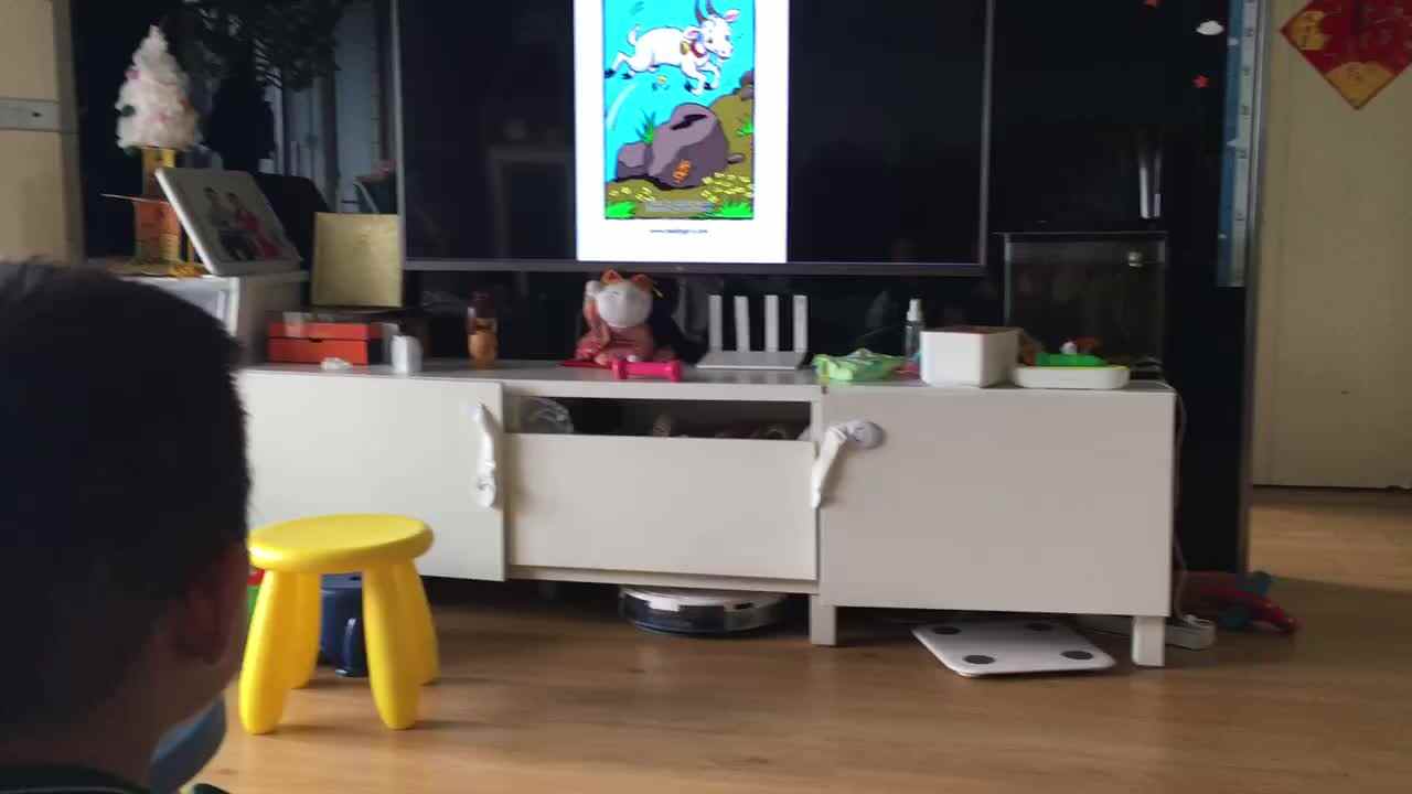 20221121中A班郭睿珩-跟读jump over.mp4