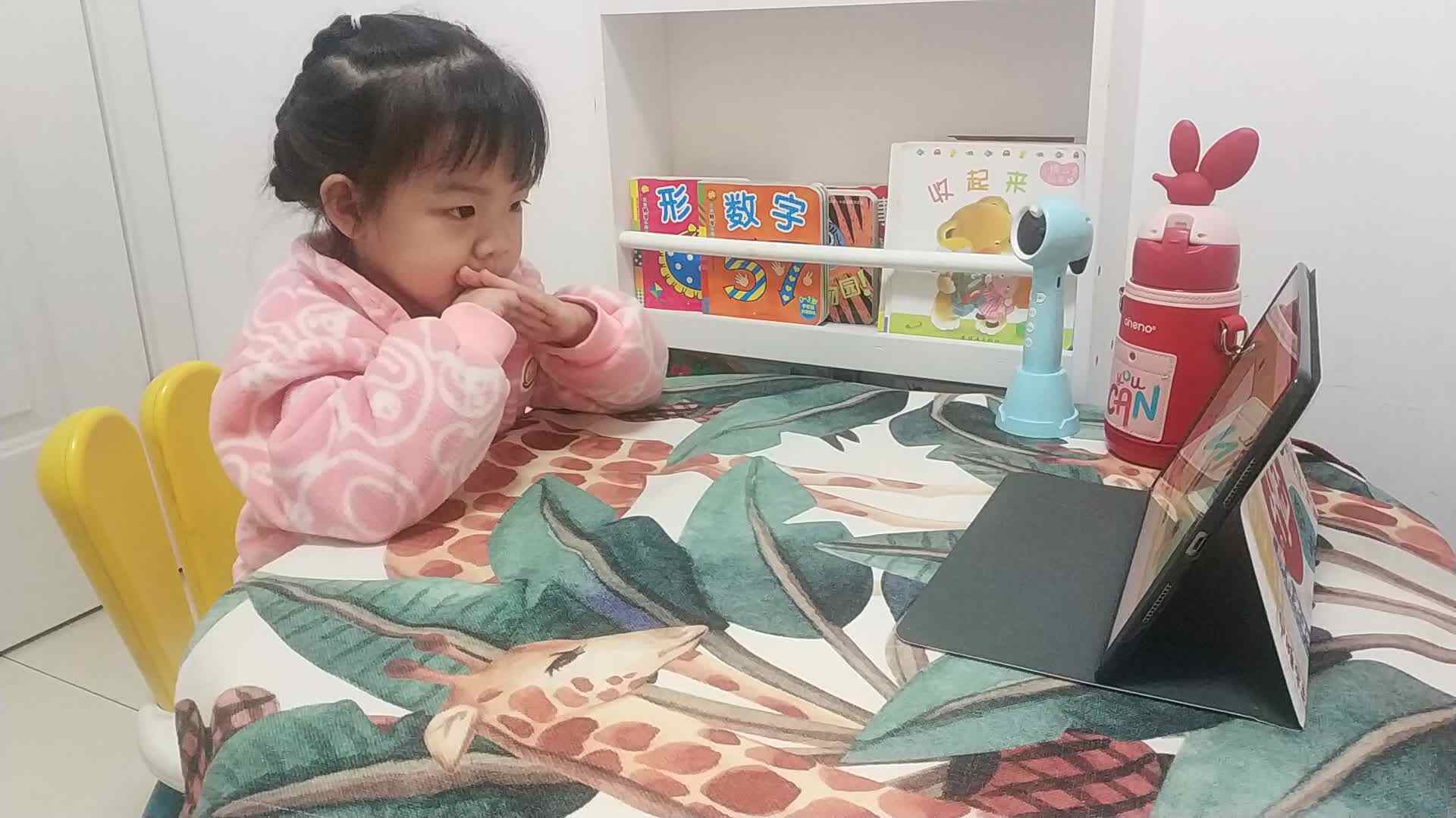 中B班魏琪珈 观看—电梯安全使用视频VID_20221113_171217.mp4