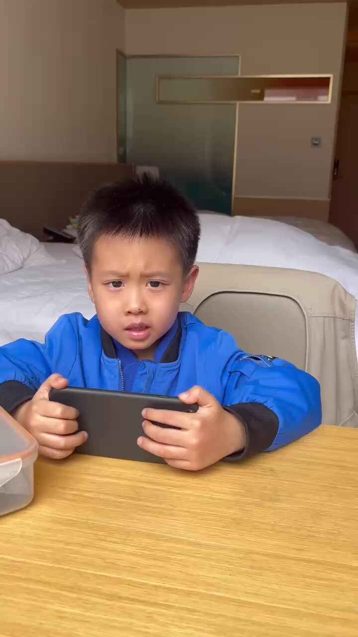 ⁣⁣⁣⁣2023级B班20221124吴艺轩闯关练习-鲨鱼英语.MOV