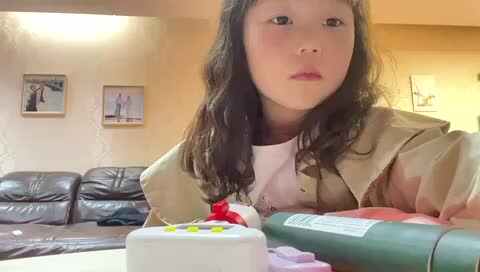 2023级实验2班段舒婷20221106闯关练习背诵10的分解与组合.MOV