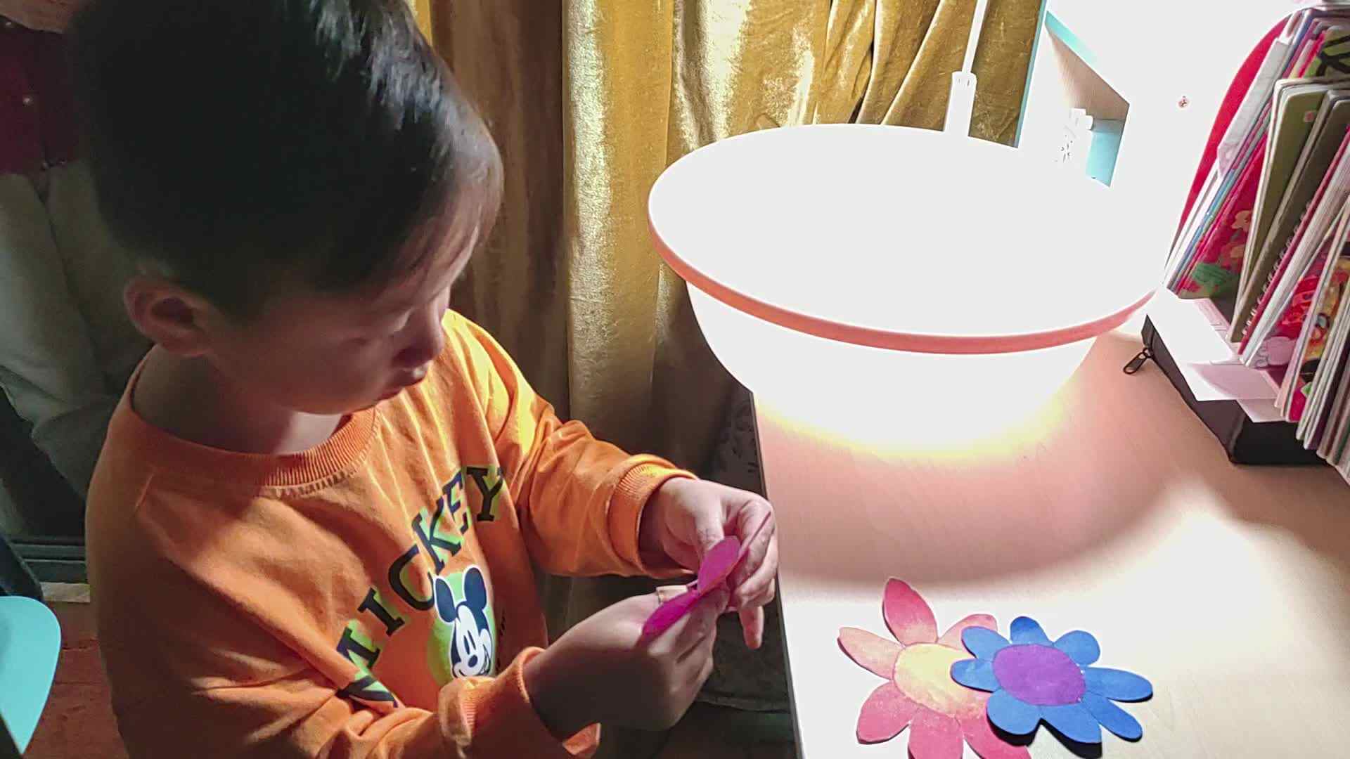 2022.11.3，《水中开花》