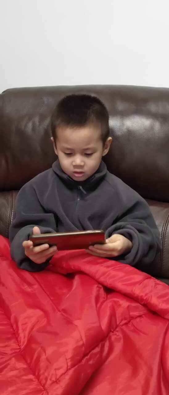 观看英文视频《All kinds of faces》