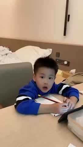 ⁣⁣2023级B班20221116吴艺轩闯关练习-书写拼音.MOV