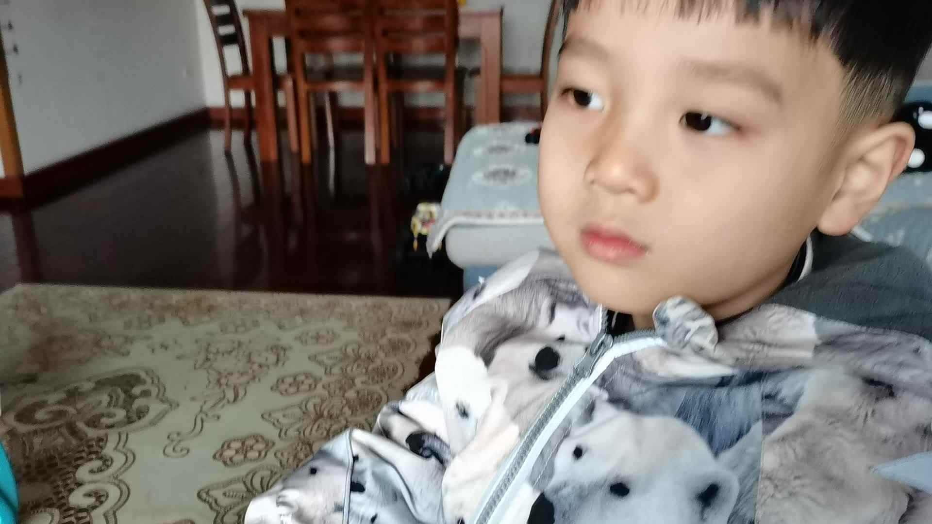 ⁣12月5日昌奕乐观看《忙碌的星星工厂》