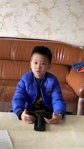 . ⁣2023级B班20221214吴艺轩闯关练习-整体认读音节yuan MOV