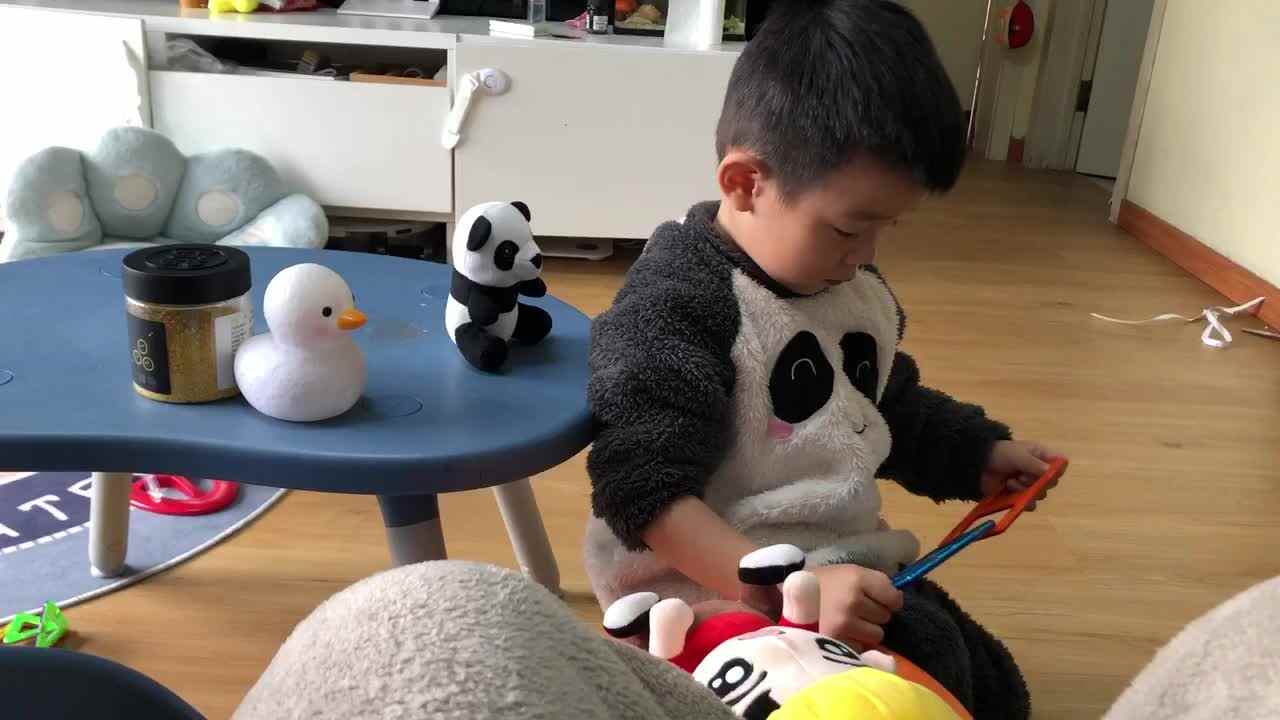 20221202中A班郭睿珩-说说厨房哪些事情是危险的.mp4