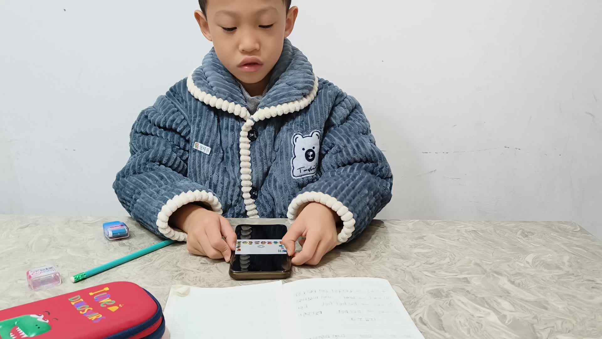 2023级学前B班张梓乐20221202逻辑思维练习，观看视频，完成闯关练习