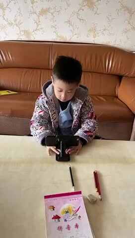 ⁣⁣⁣2023级B班20221208吴艺轩闯关练习-鲨鱼英语.MOV