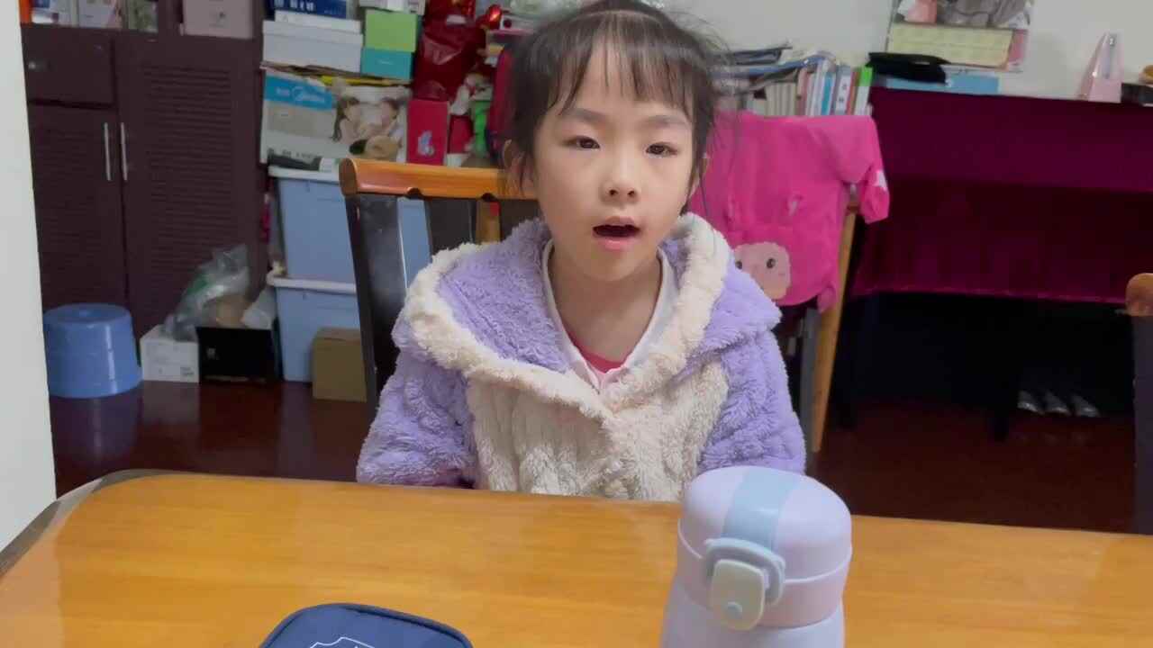 拼音《学习特殊韵母er 的发音、书写、四声调、拼读。特殊韵母er 音节及词语拼读书写》