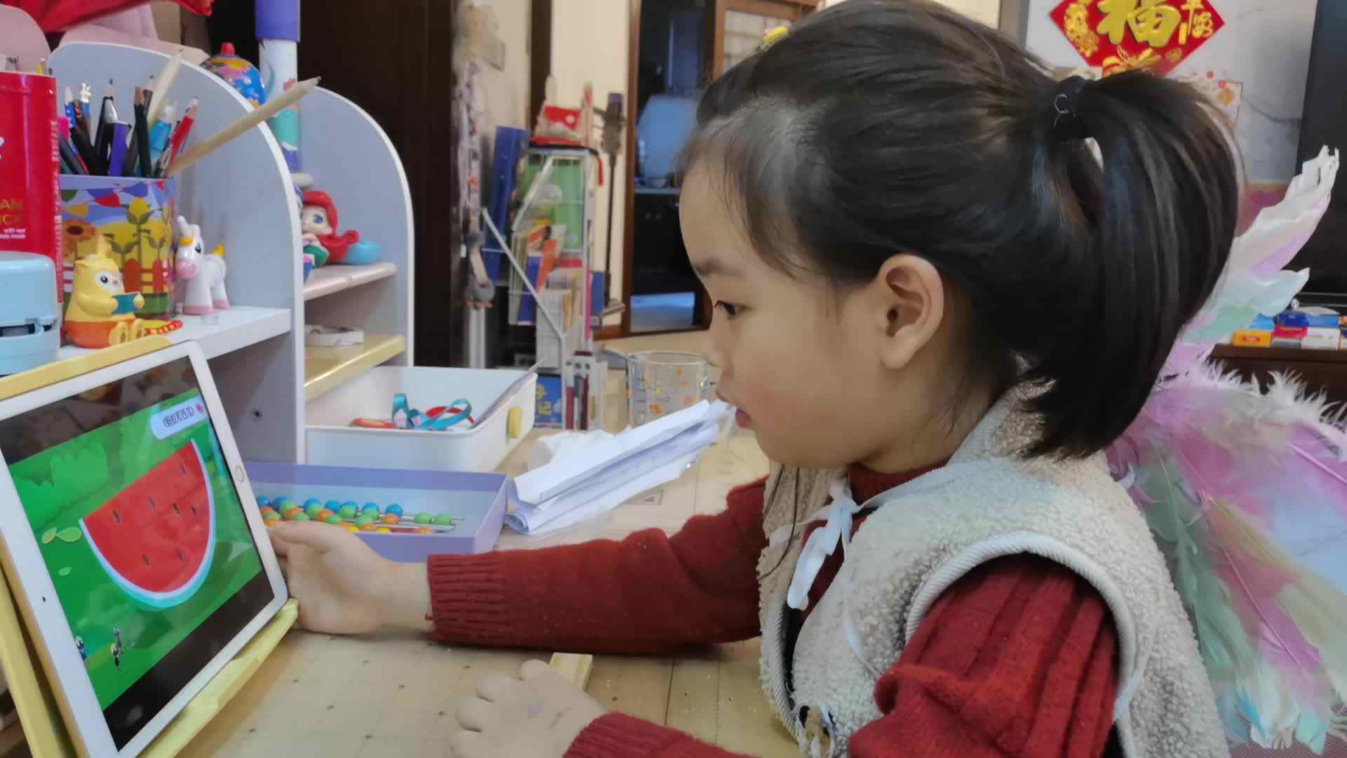 2022.12.5侯奕帆闯关练习《蚂蚁和西瓜》