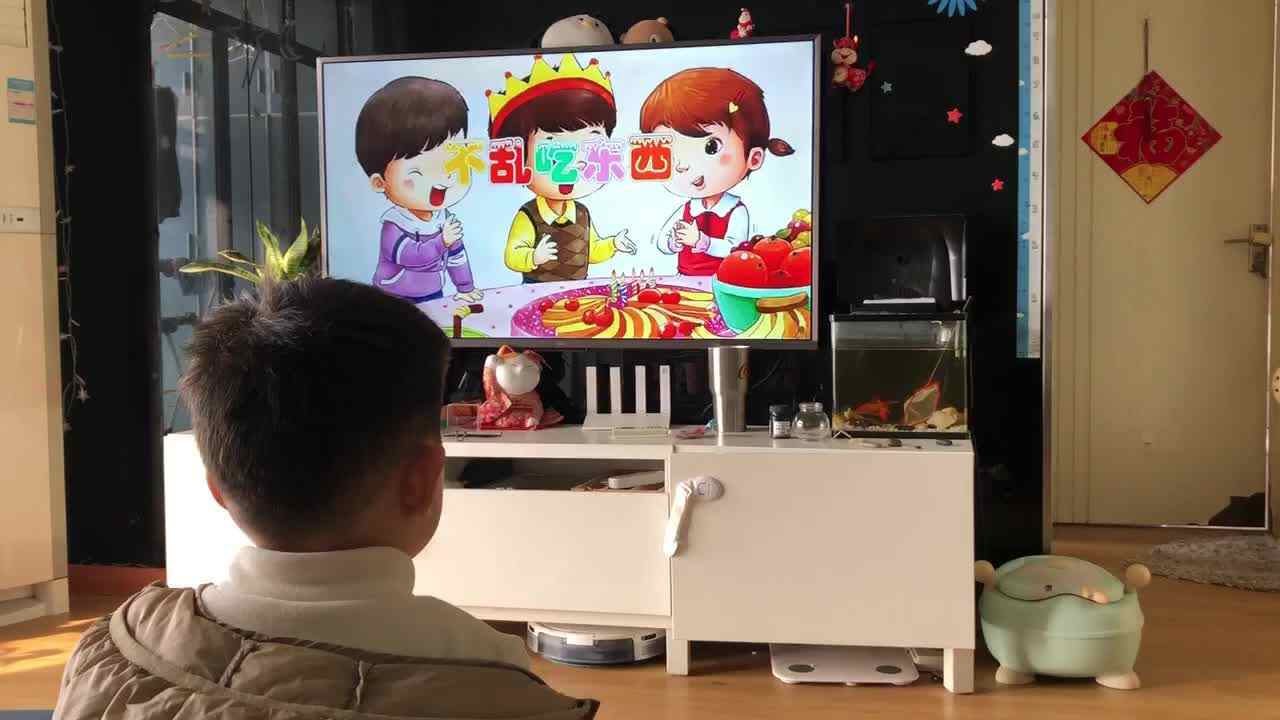 20230105中A班郭睿珩-观看视频不能乱吃东西.mp4