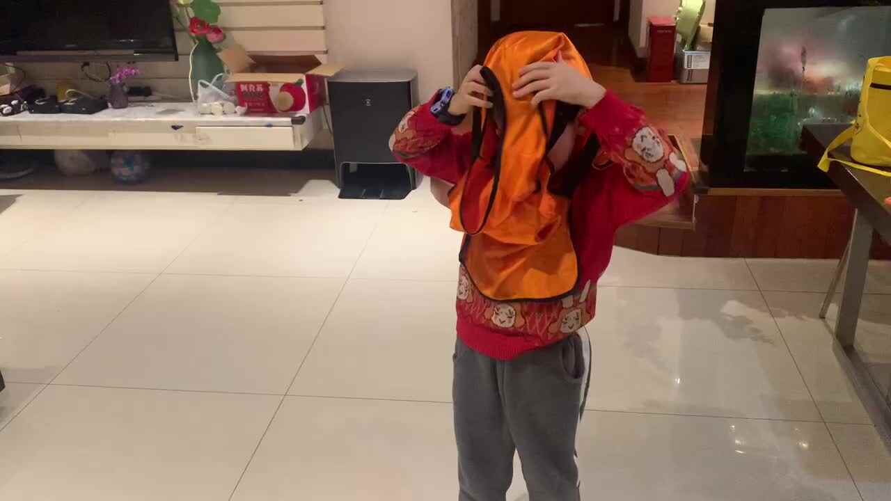 穿脱对抗服.MOV