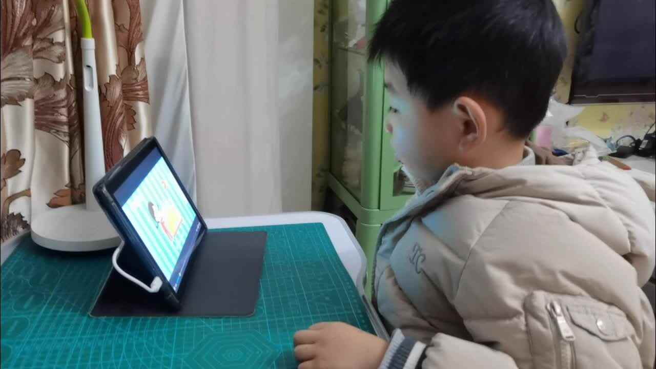 观看学习叠被子+控笔训练8