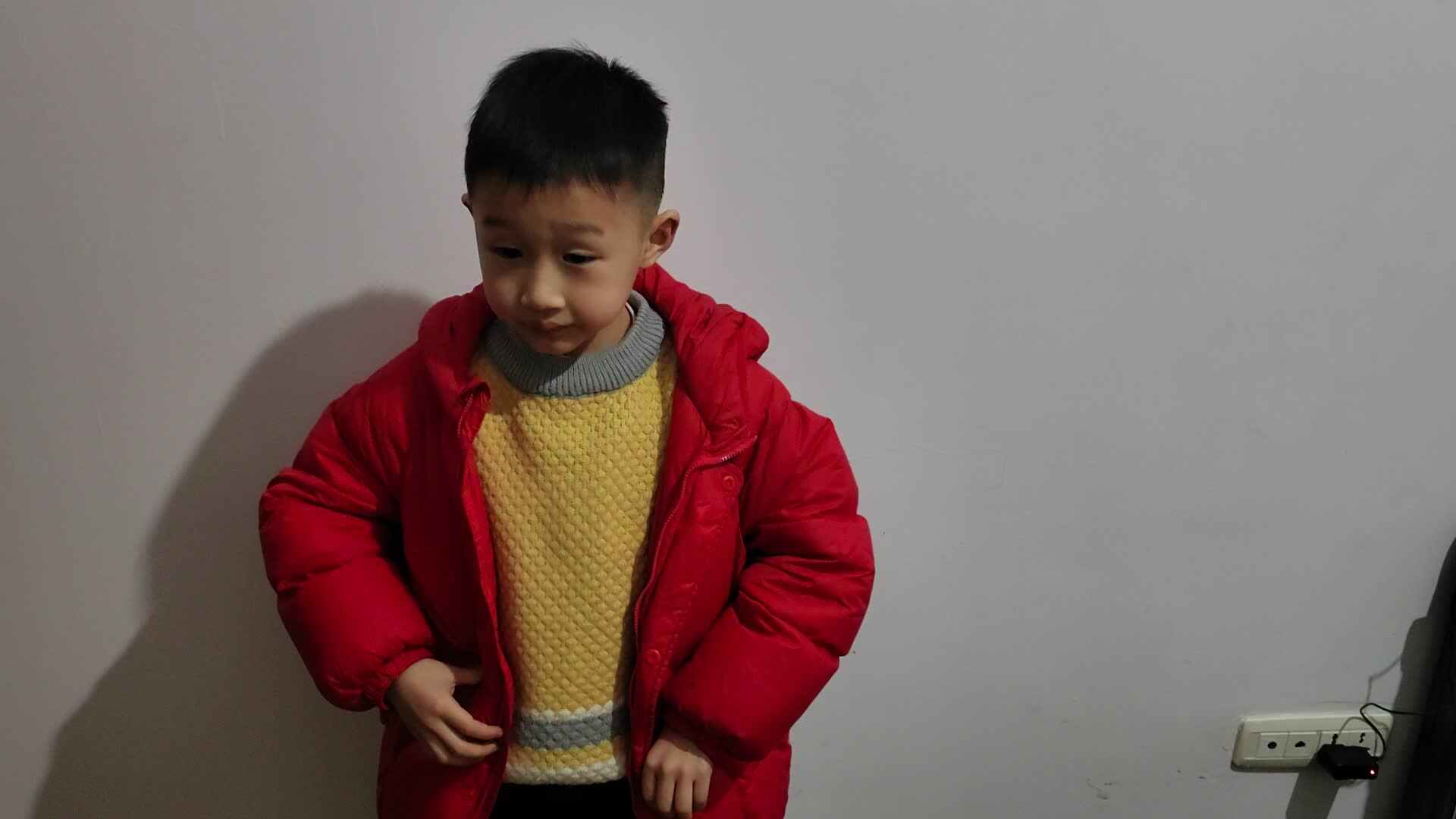 VID_20230217_195644.mp4