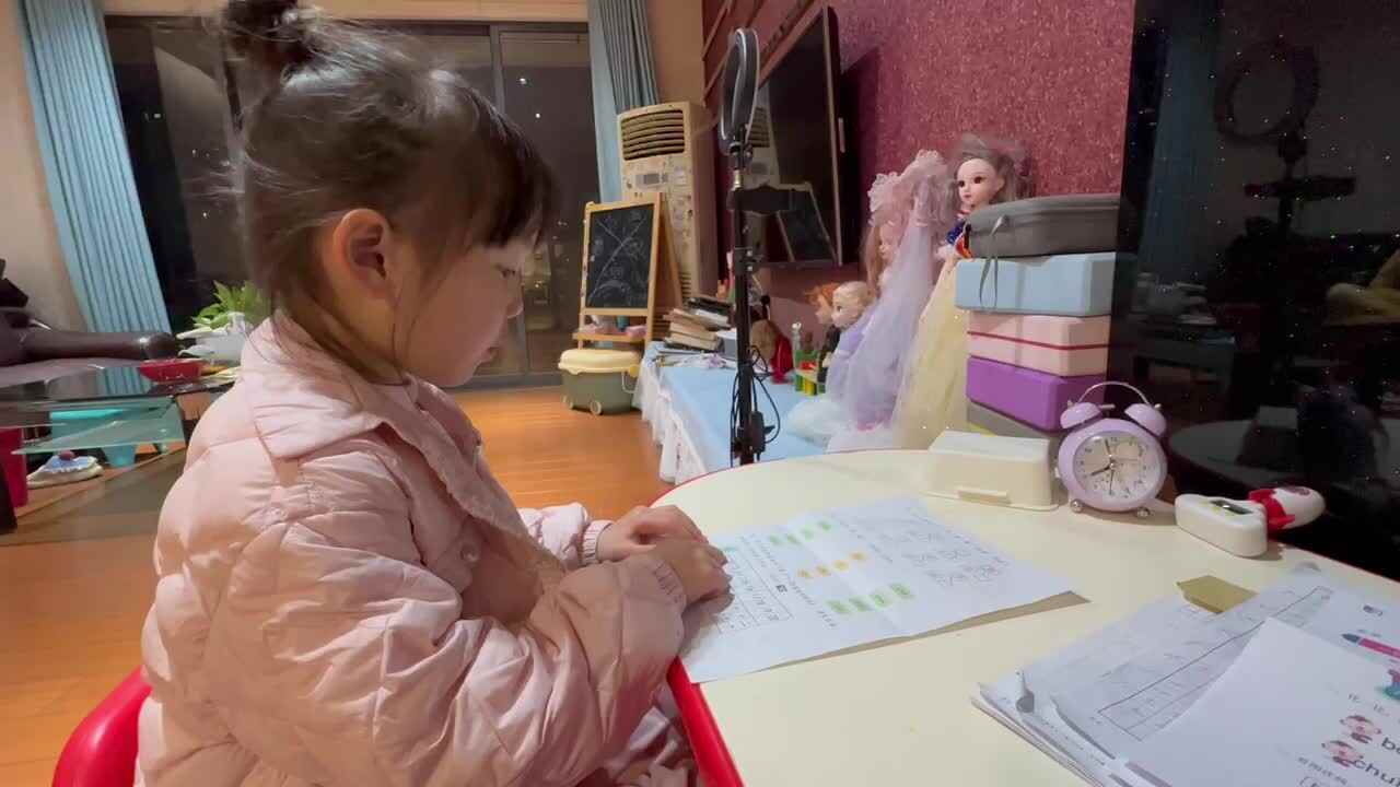 2023级实验2班段舒婷20230215闯关练习.MOV