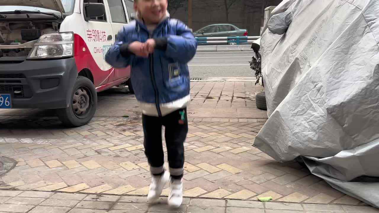 . 莫俊豪闯关练习 MOV