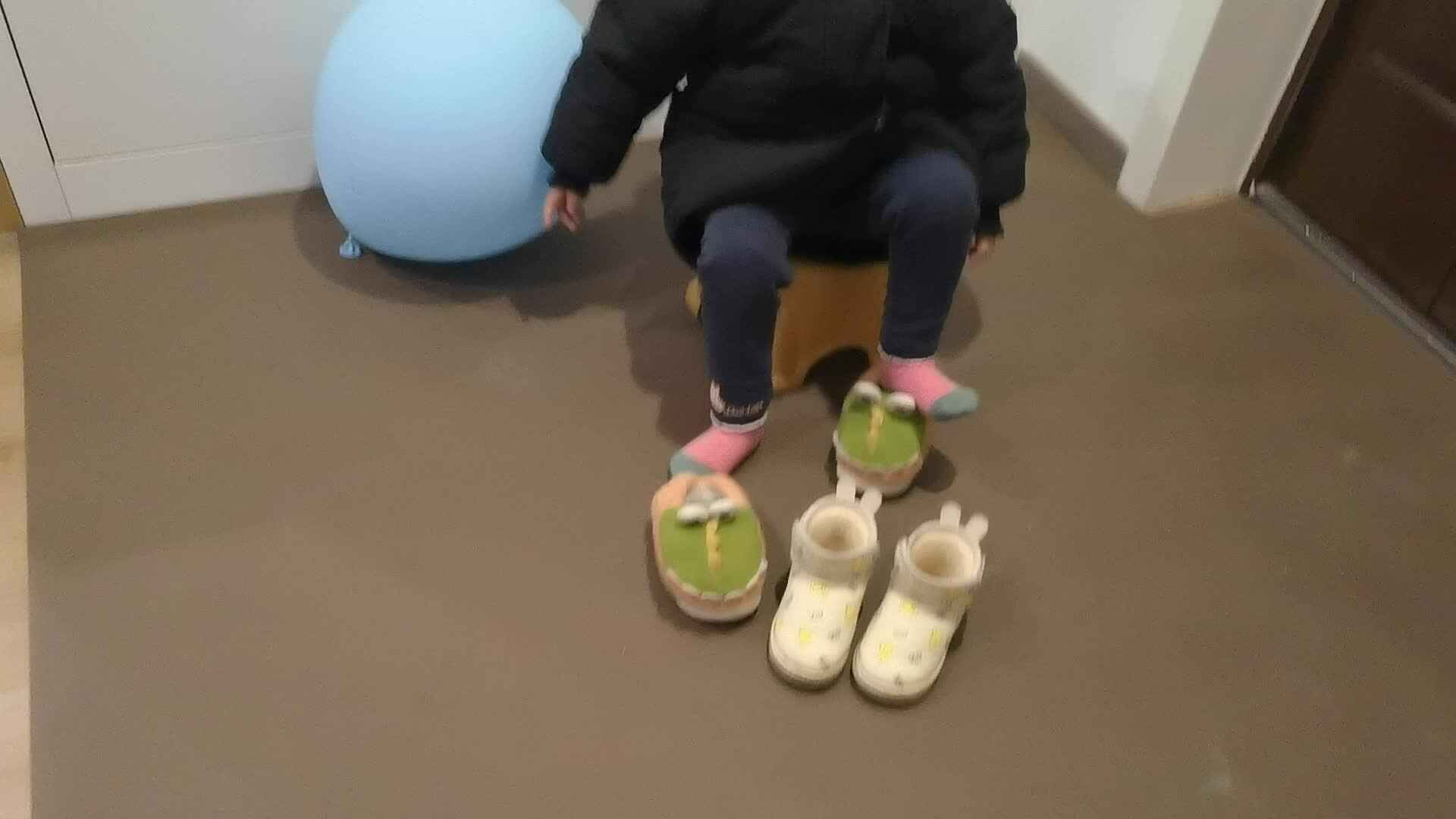 穿脱鞋子.mp4