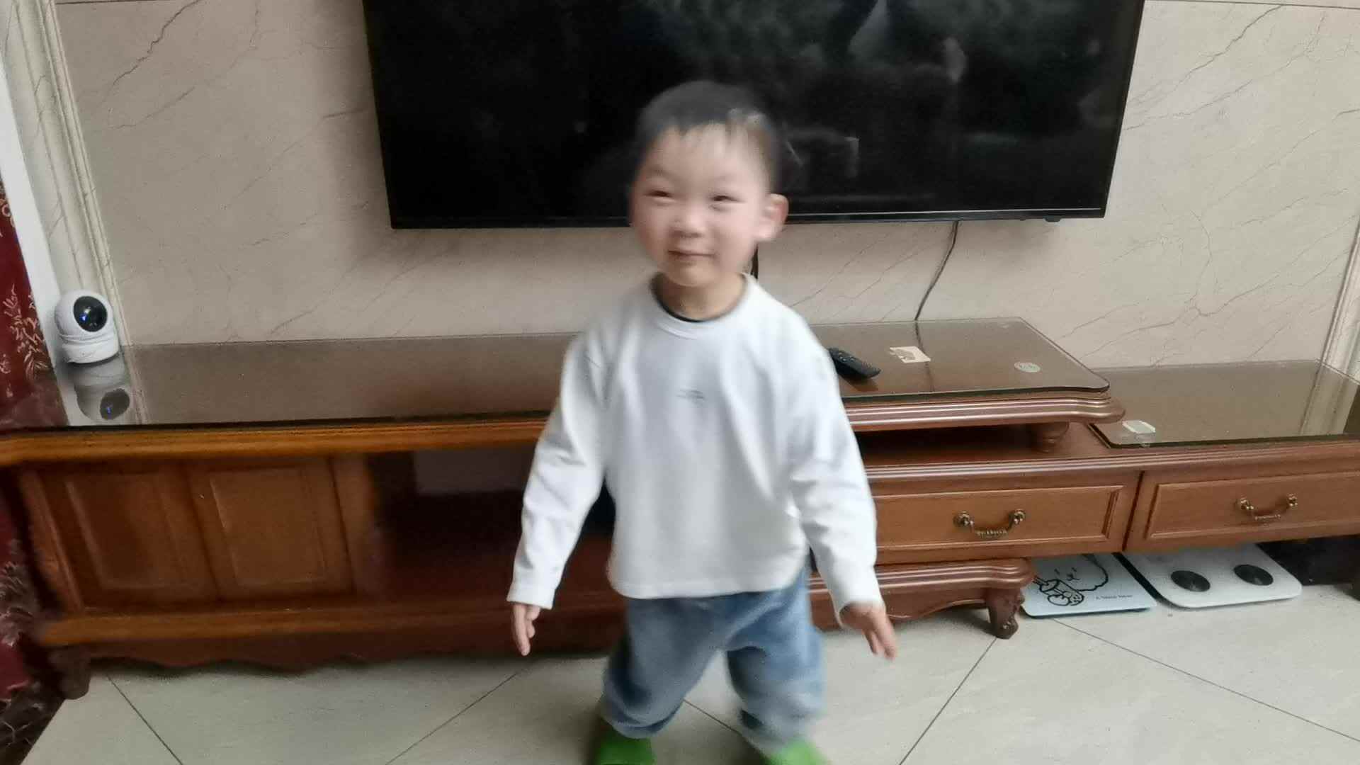 VID_20230309_204913.mp4