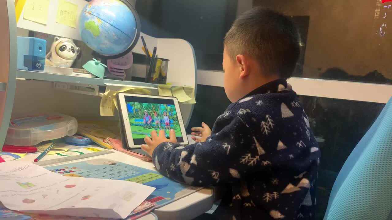 2023级学B班甘新叶20230321鲨鱼英语