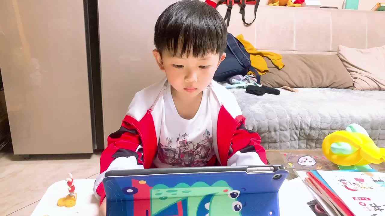 2023.3.11观看英文绘本《the foot book》
