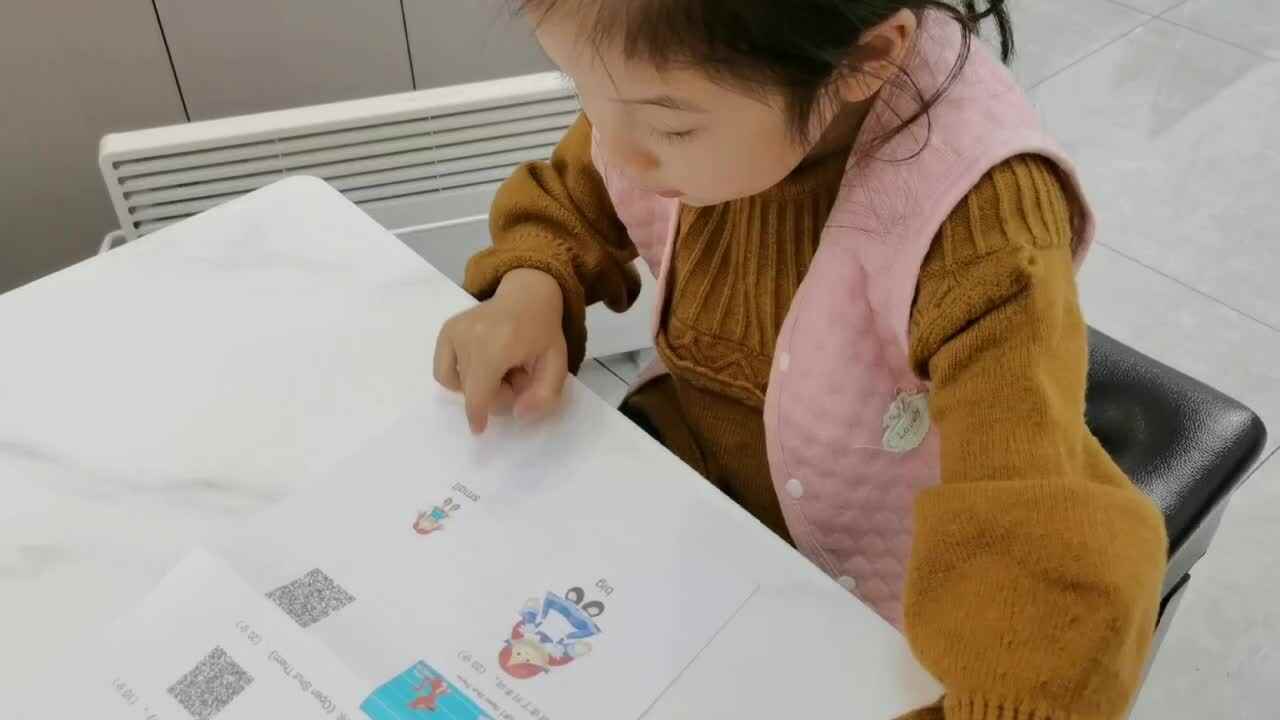 ⁣⁣⁣⁣⁣大B班 王偲然 练习单词 big&small
