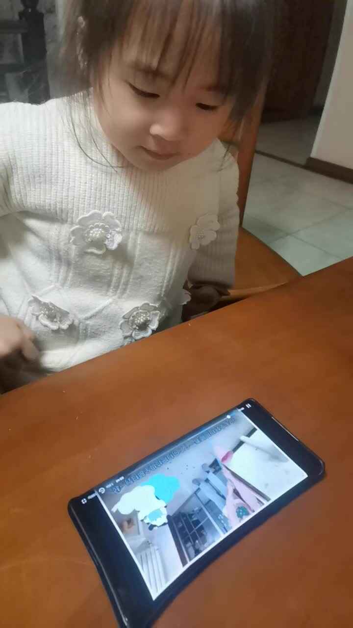 观看生活教育视频：《扫地》3.29