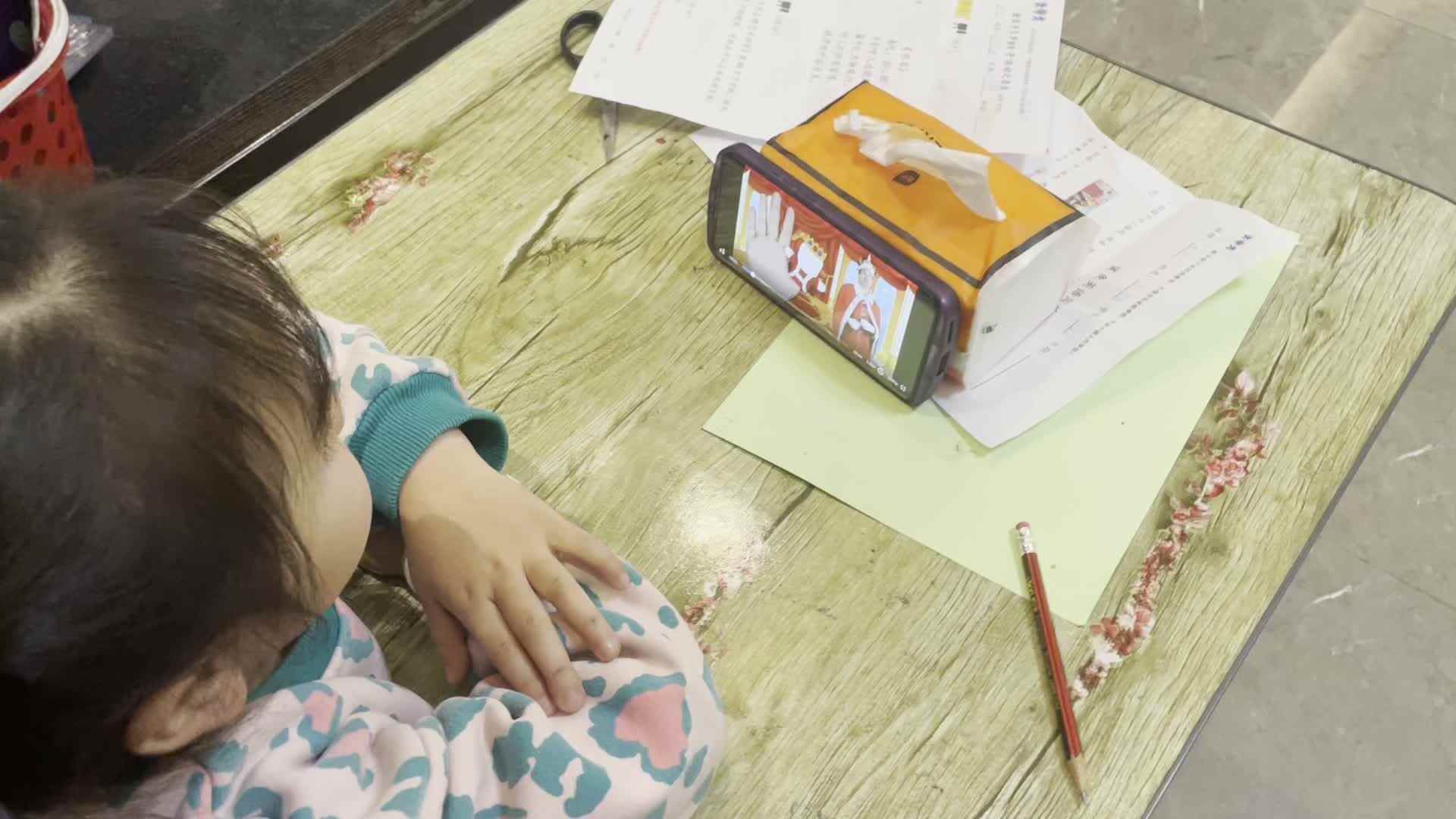 3.3跟读儿歌皇室手指家族