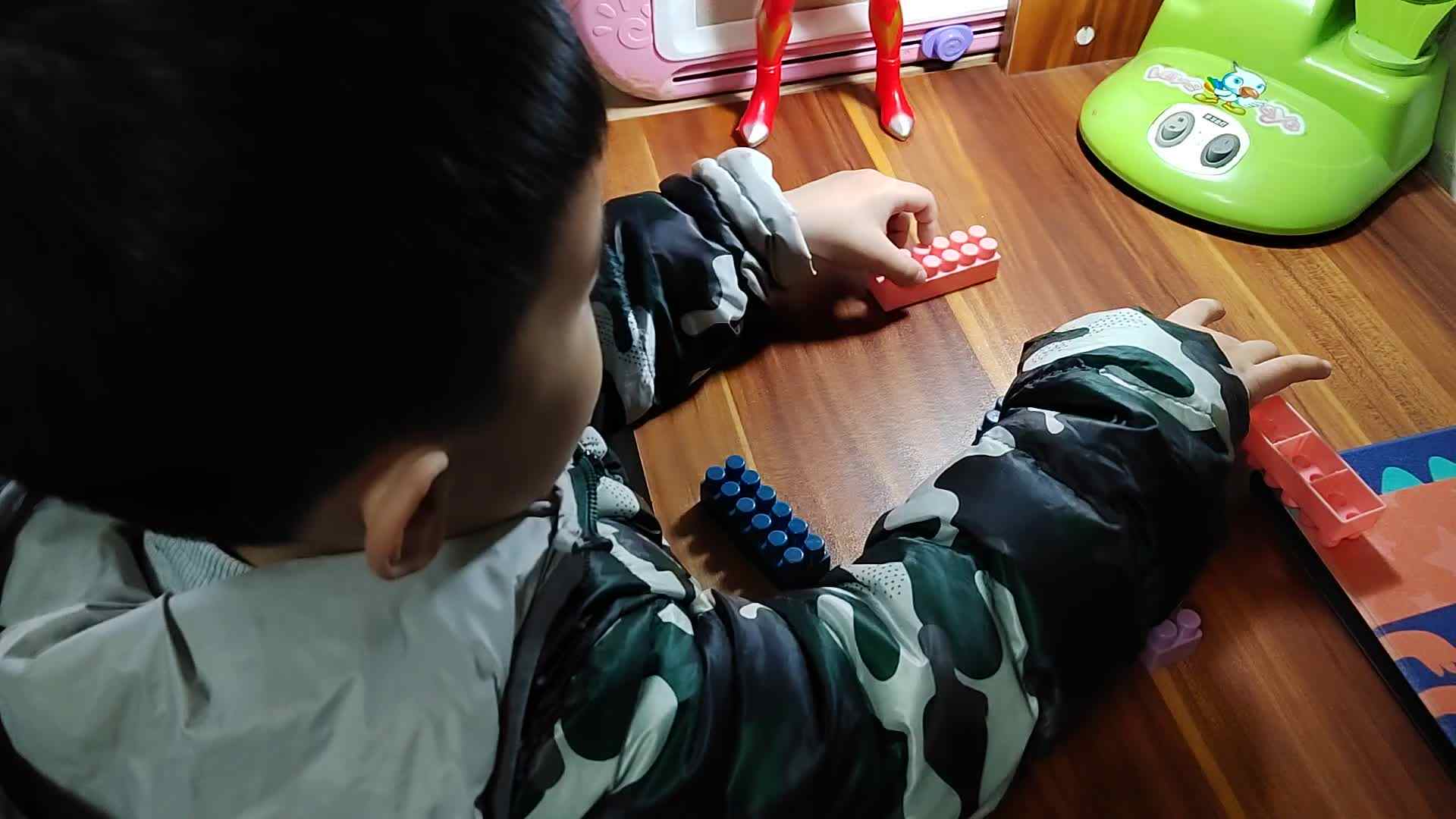 VID_20230325_094045.mp4