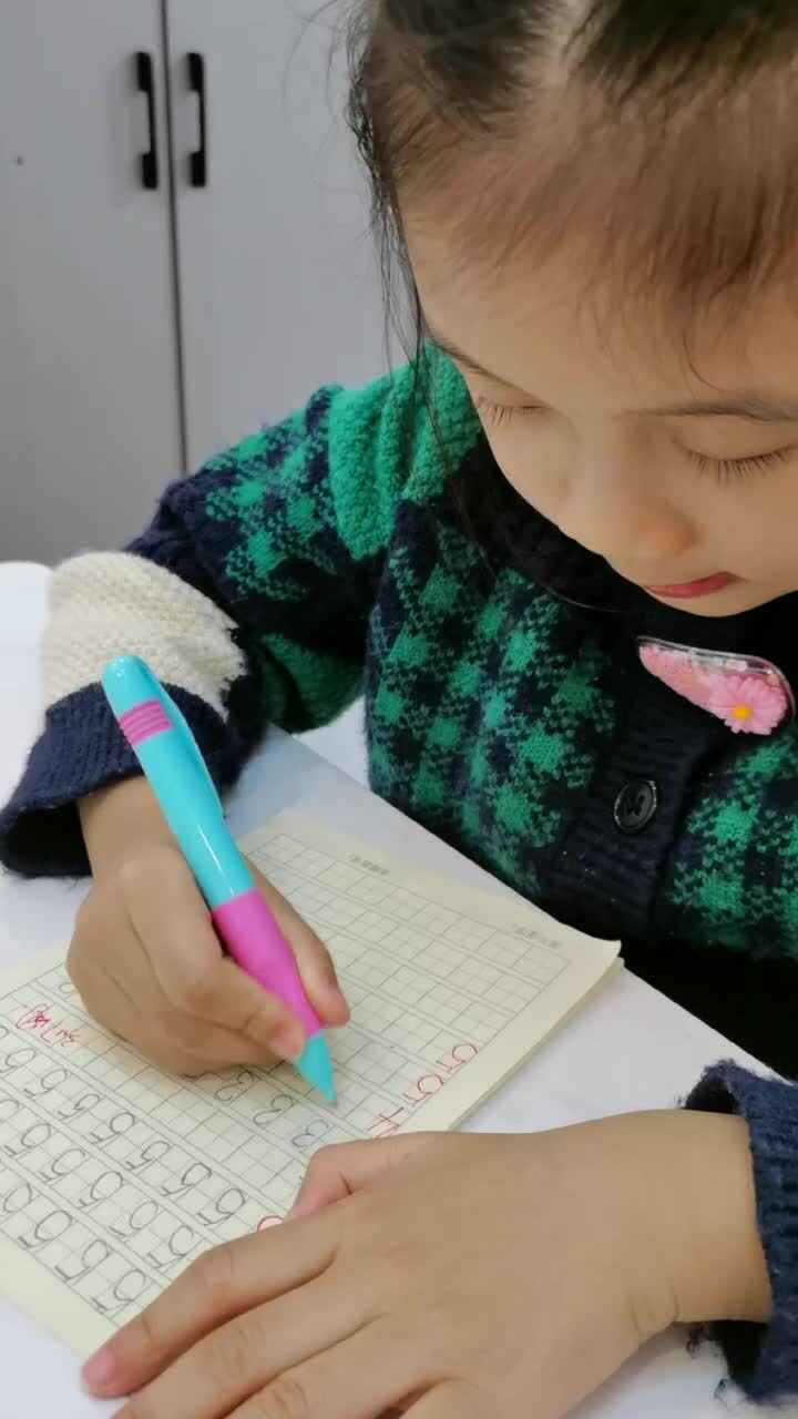 ⁣大B班 王偲然 ⁣书写 数字345