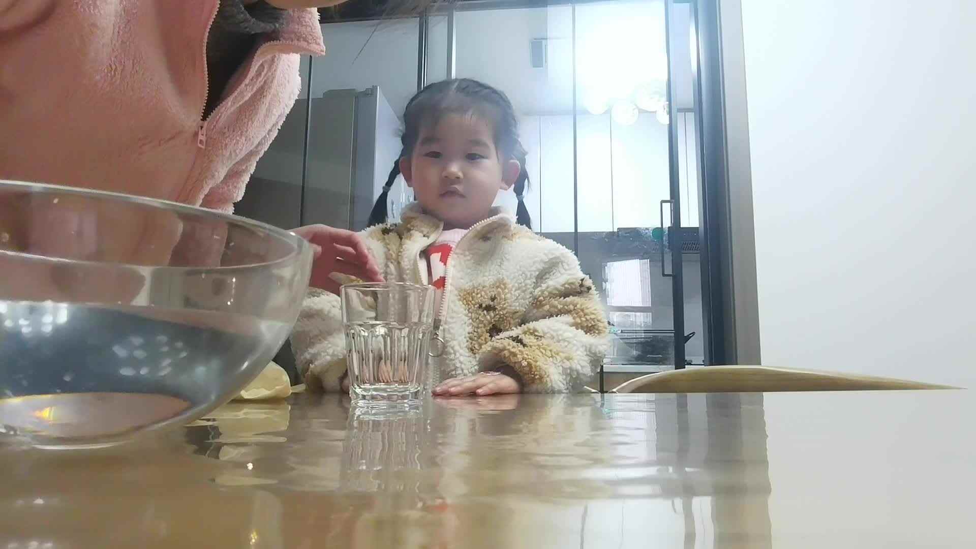 不湿的纸巾.mp4