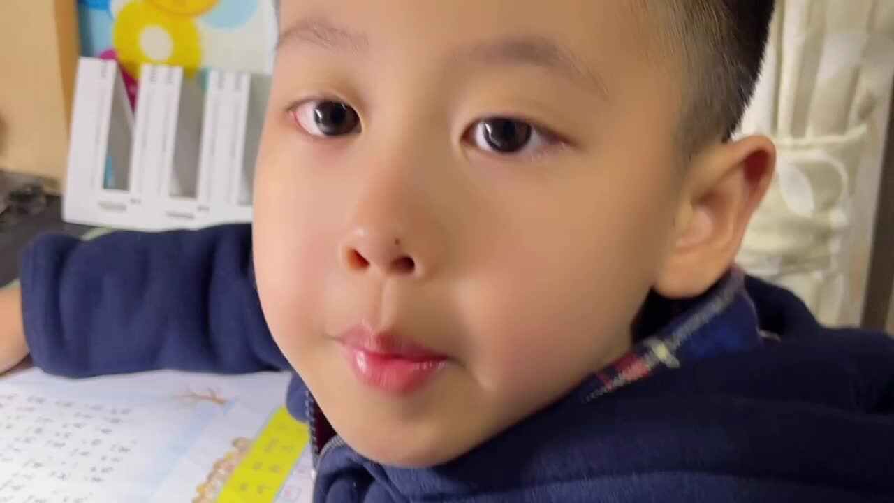 ⁣2023级B班20230424吴艺轩闯关练习-《学前识字及阅读》-“大自然的邮票”.MOV