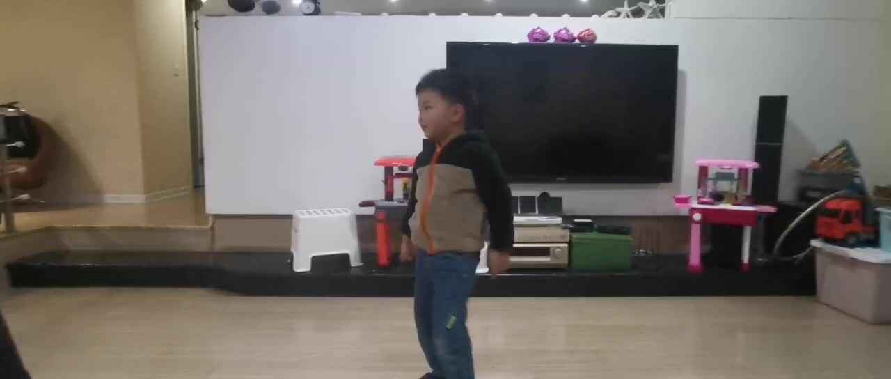 mmexport1682340660870.mp4