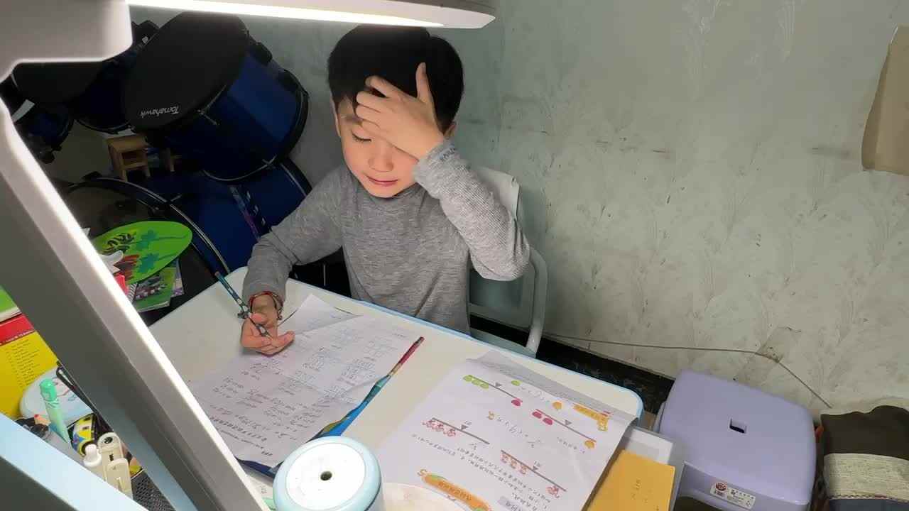 2023级B班刘梓浩闯关练习数学.MOV