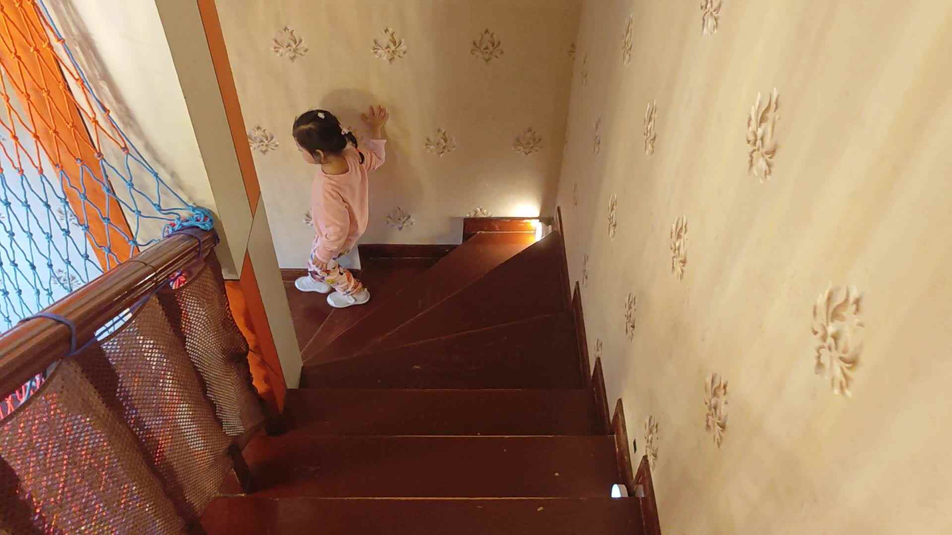 VID_20230427_201002.mp4