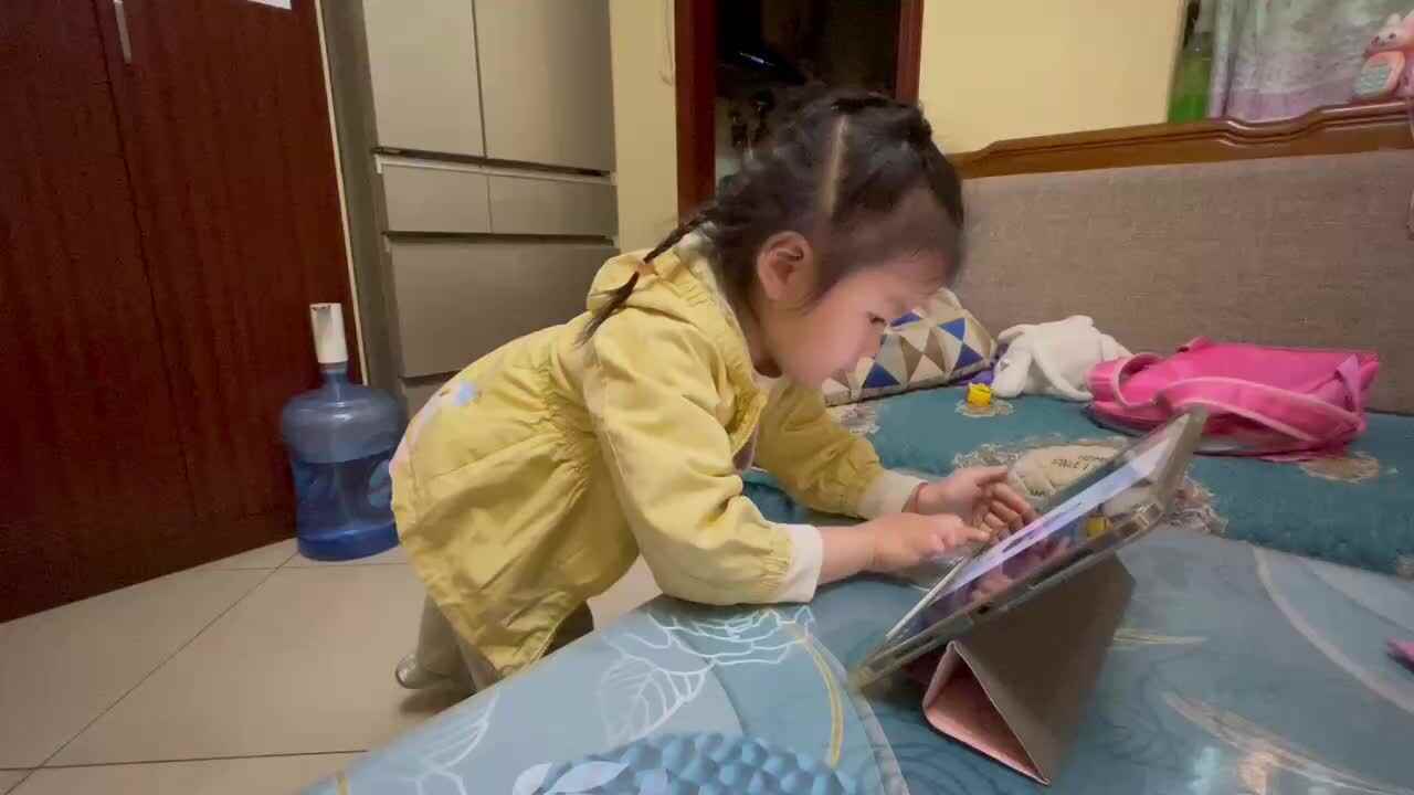 练习（开心恐龙舞）