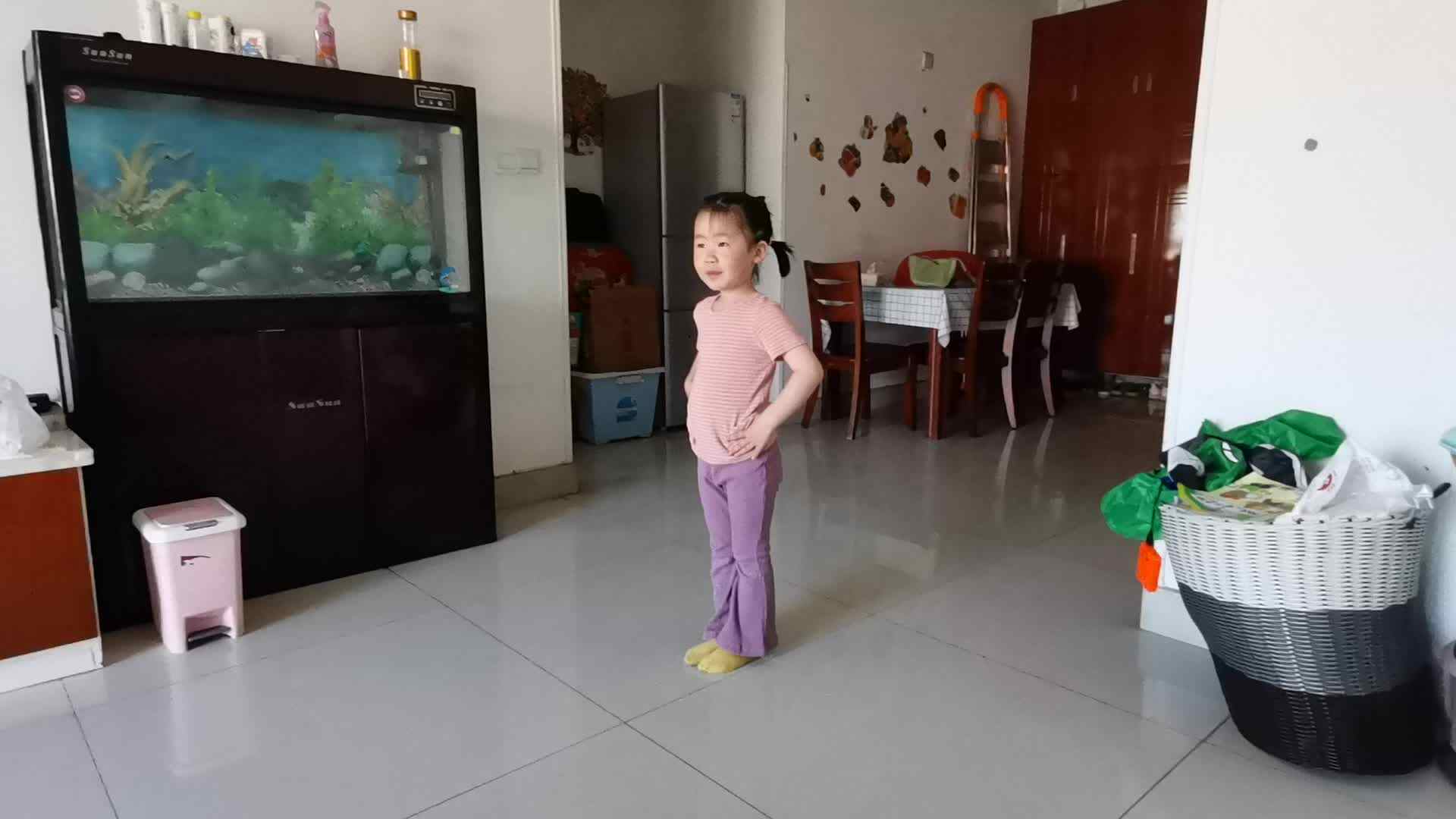 VID_20230419_175633.mp4