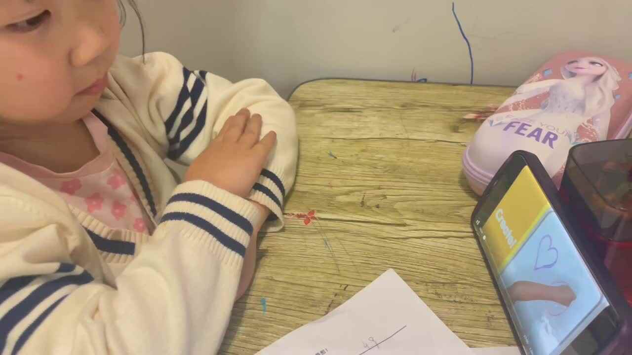 4.9日观看外教课堂保持安静和健康